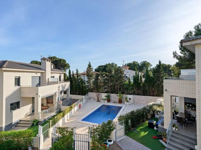 Chalet, Pino Alto, Mont Roig del Camp