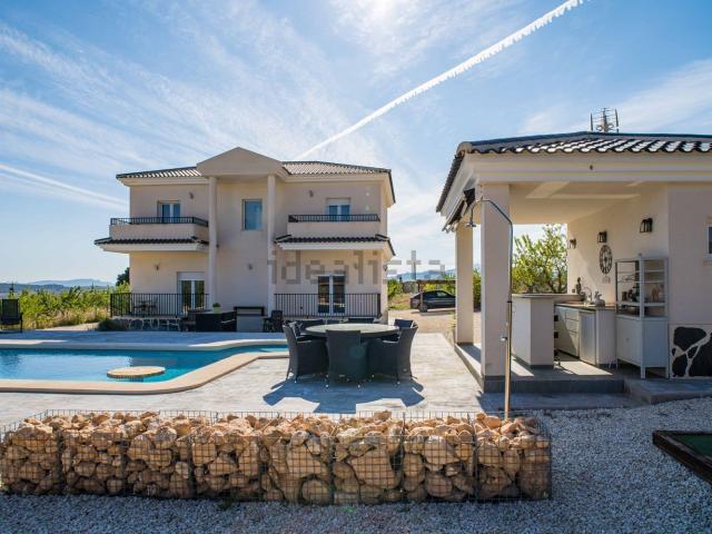 Chalet, Pinoso