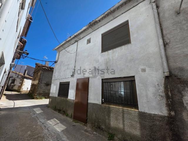Chalet, Piornal