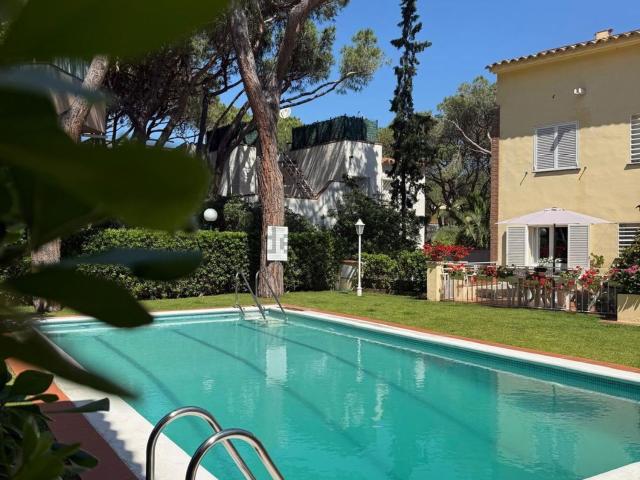 Chalet, Platja Llarga, Castell Platja d&apos Aro