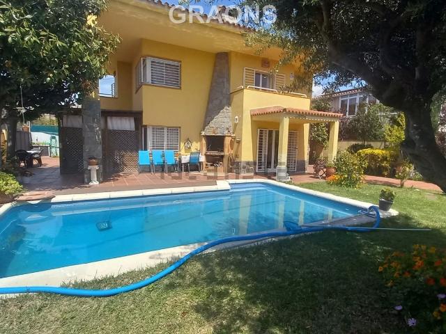 Chalet, Premiá de Mar
