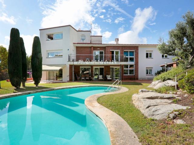Chalet, Premià de Dalt