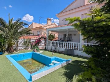 Casa en alquiler en Pozuelo de Calatrava - Chimenea