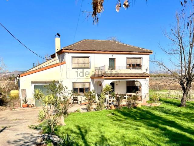 Chalet, Purchil