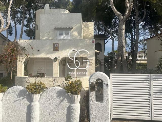 Chalet, Roda de Berà