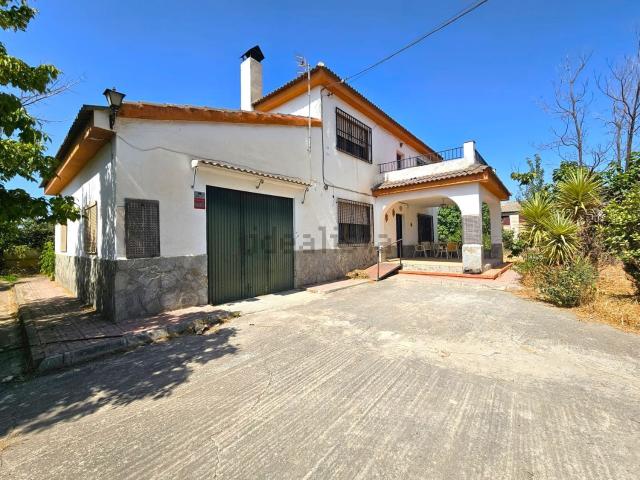 Chalet, Purchil