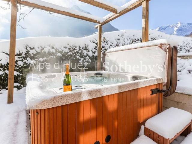 Chalet Rose Bleu au coeur du village de Venosc