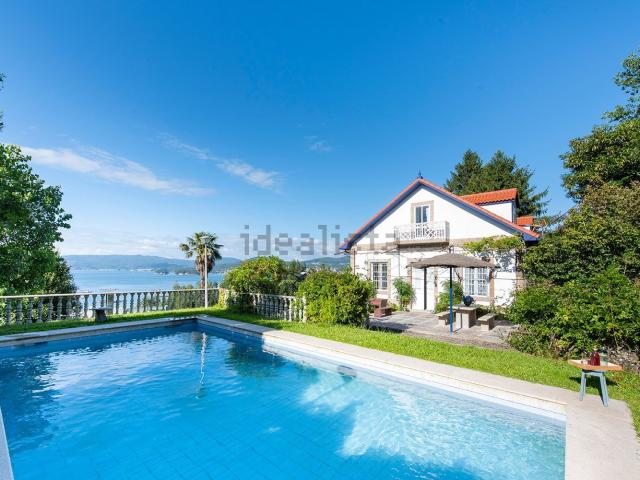 Chalet, Redondela