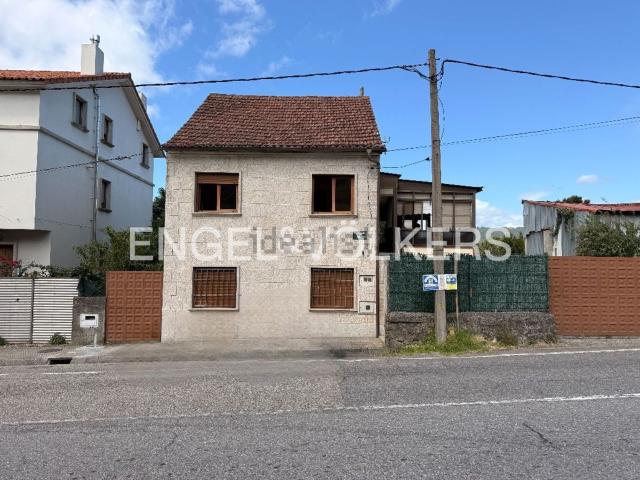 Chalet, Redondela