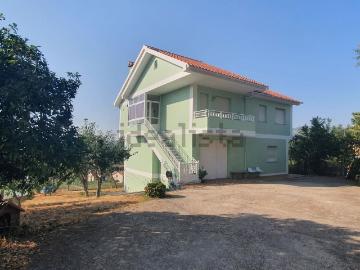 Chalet, Redondela