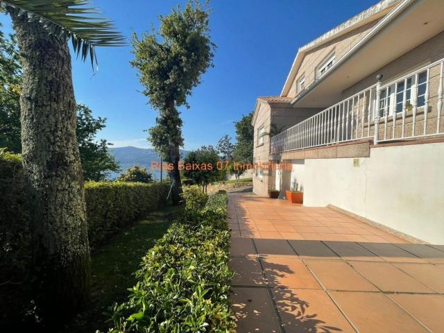 Chalet, Redondela