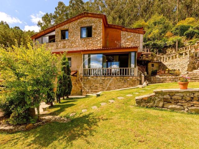 Chalet, Redondela