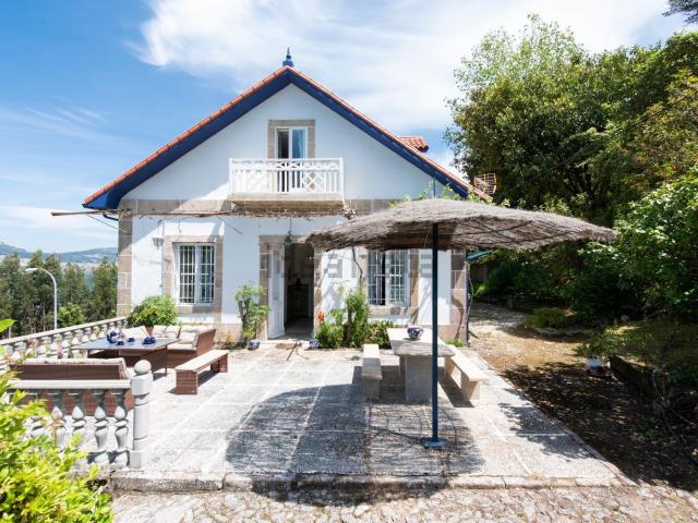 Chalet, Redondela