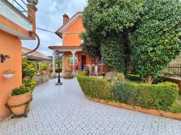 Chalet, Redondela