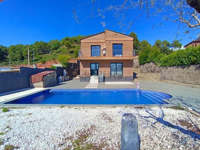 Chalet, Rellinars