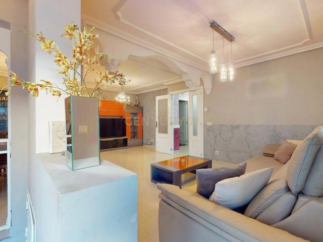 Chalet Renovado en Los Santos de la Humosa, Madrid