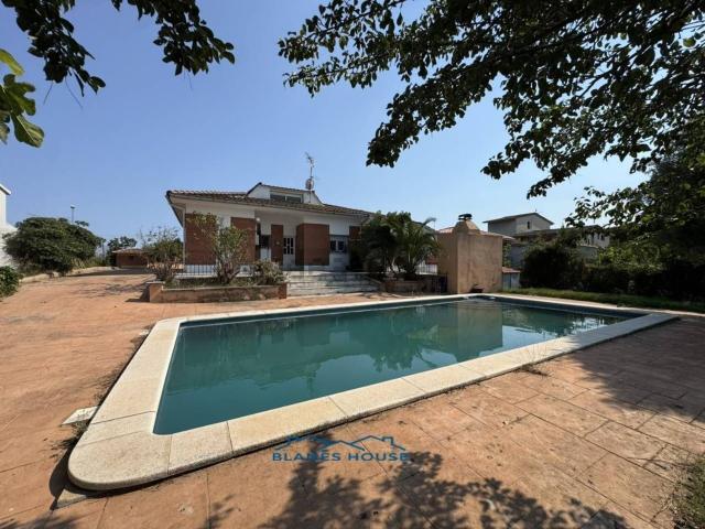 Chalet, Riudarenes