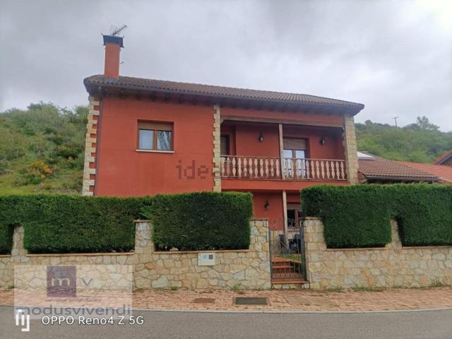 Chalet, Riaño