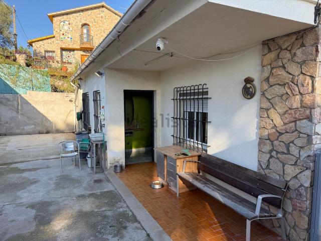 Chalet, Riells i Viabrea