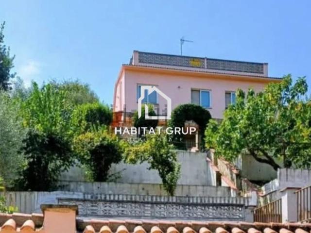 Chalet, Riells i Viabrea