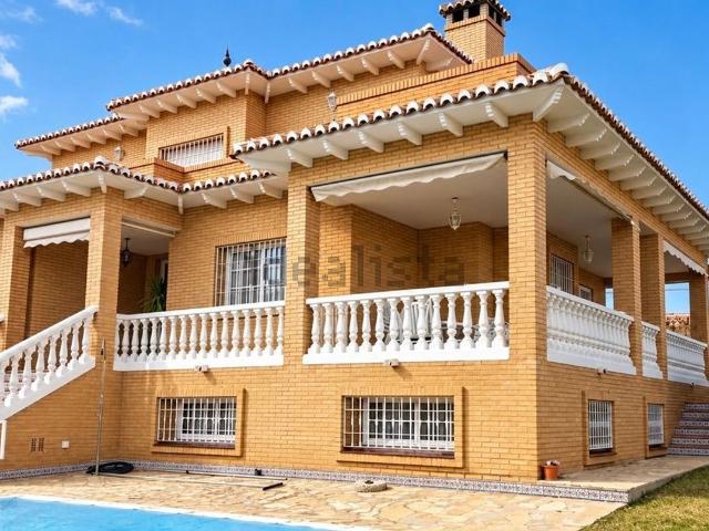 Chalet, Rincón de la Victoria