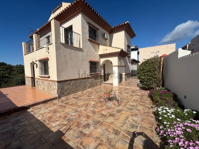 Chalet, Rincón de la Victoria