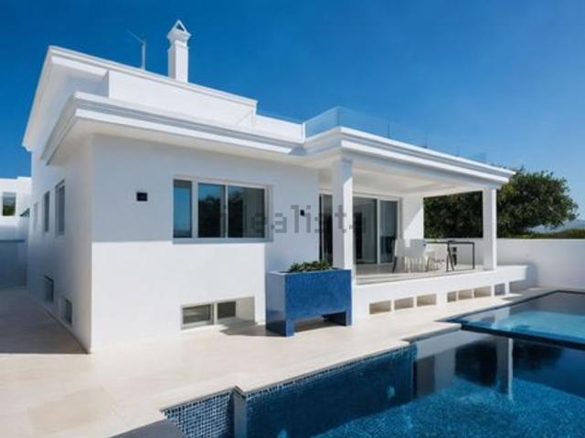 Chalet, Rincón de la Victoria