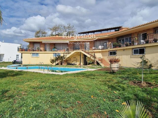 Chalet, Rincón de la Victoria