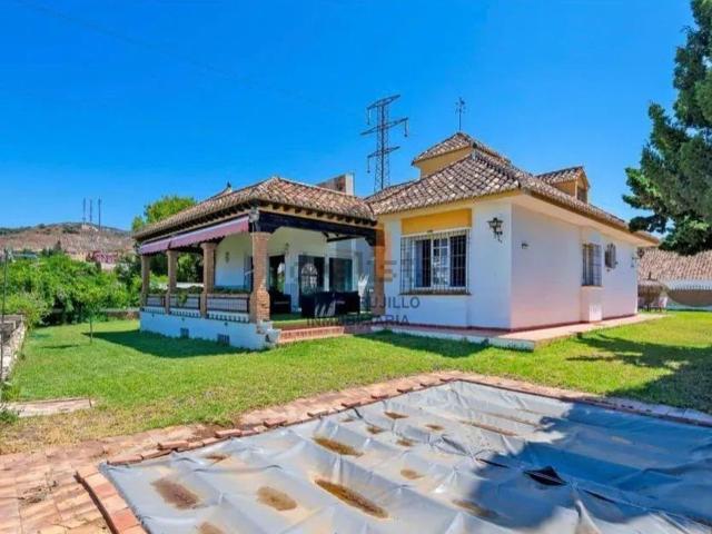 Chalet, Rincón de la Victoria