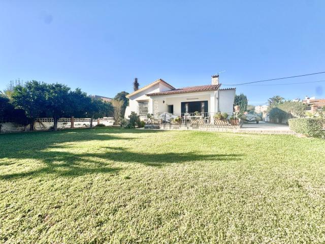 Chalet, Rincón de la Victoria