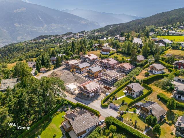 Chalet with 4.5 rooms on sale in Crans Montana 226 m² | dreamo. Ch
