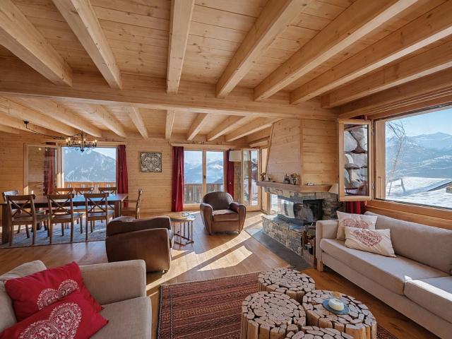 Chalet with 5.5 rooms on sale in Chamoson 248 m² | dreamo. Ch