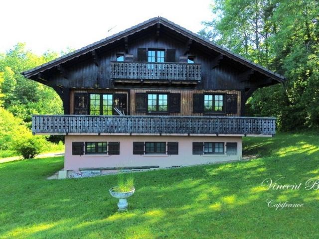 Chalet T4 de plus de 90 m² avec terrain constructible à Viuz en Sallaz