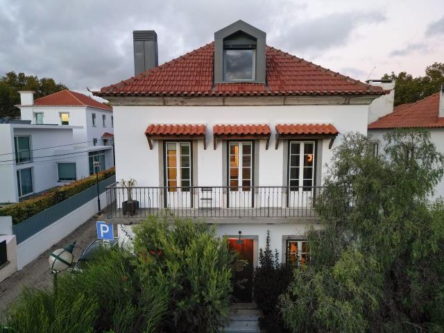 Chalet T4, um refúgio de charme em São Pedro do Estoril