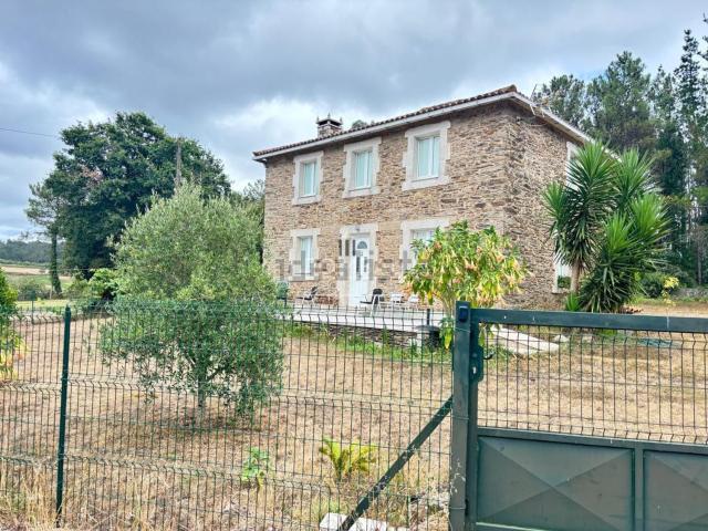Chalet, Touro