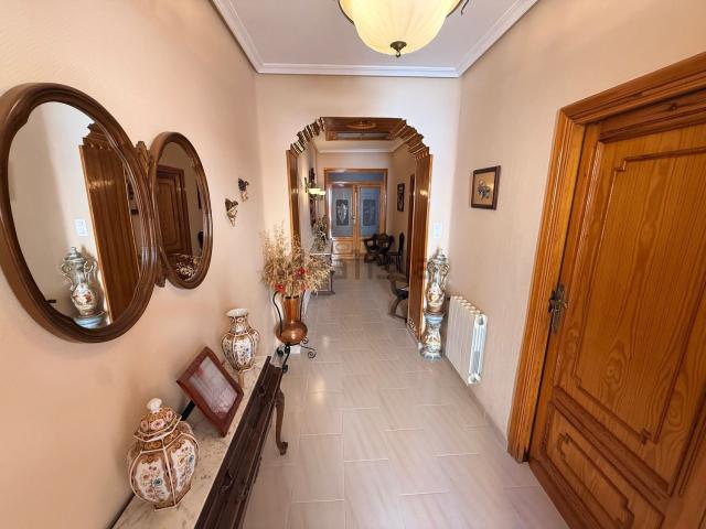 Chalet, Tomelloso
