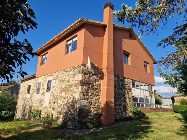 Chalet, Tomiño