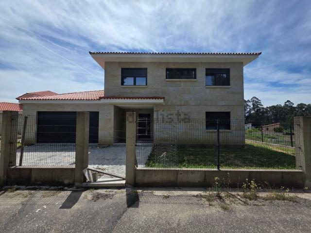 Chalet, Tomiño