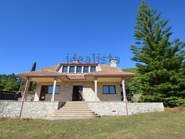 Chalet, Tomiño