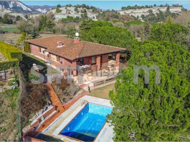 Chalet, Tona