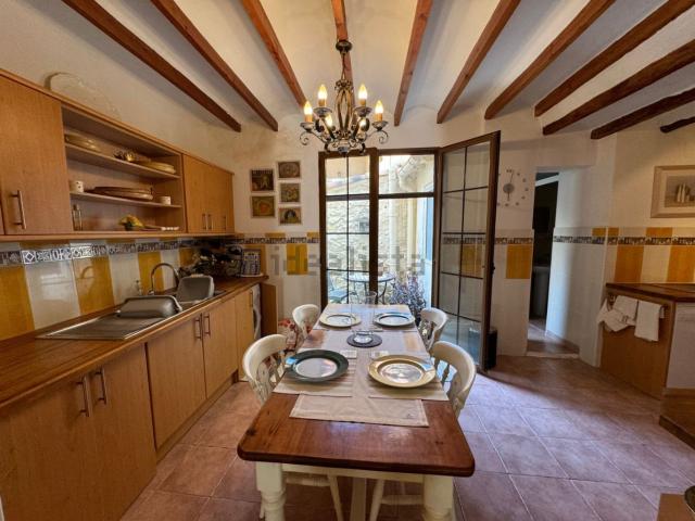 Chalet, Tormos