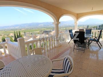 Chalet, Tormos