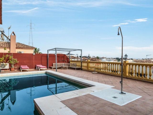 Chalet, Torrox
