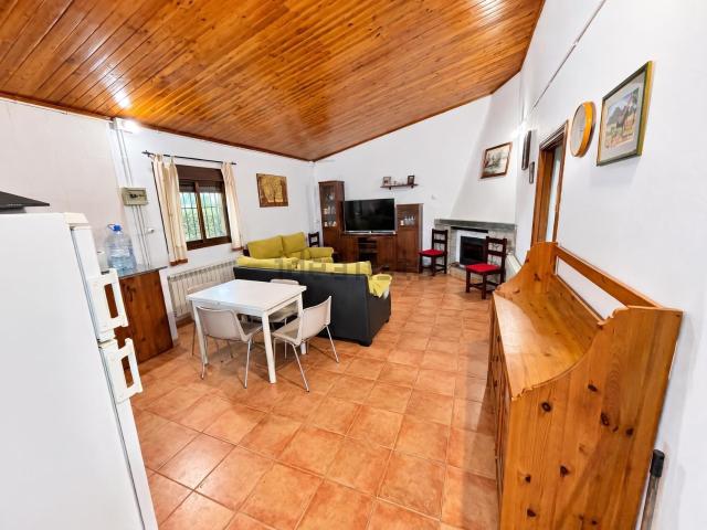 Chalet, Torre de Santa Maria