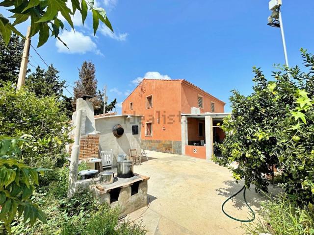Chalet, Tortosa