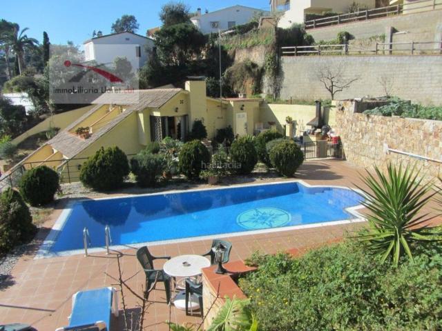 Chalet, Tossa de Mar