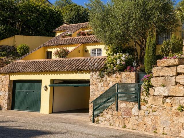 Chalet, Tossa de Mar