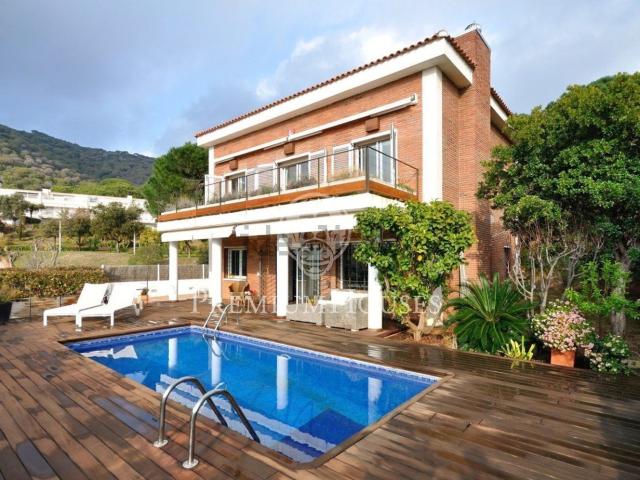 Chalet, Teià