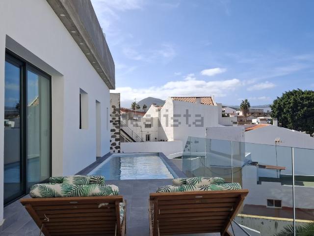 Chalet, Telde