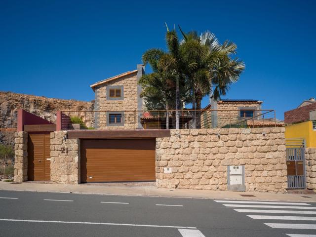 Chalet, Telde